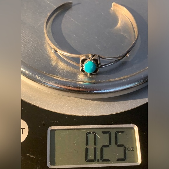 Vintage Navajo Turquoise Cuff - Picture 5 of 5